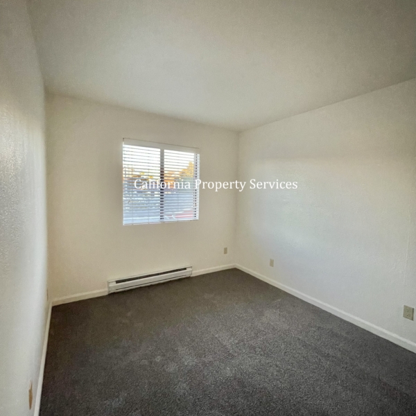 228 W Price St D bdrm 2 wm